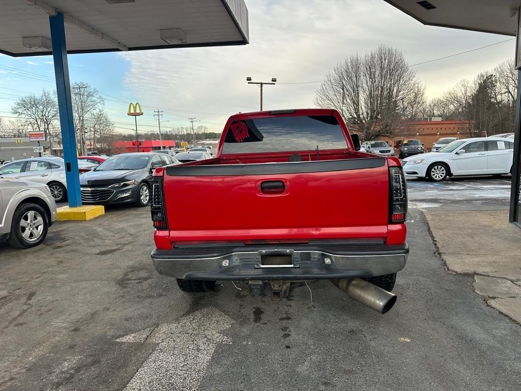 Chevrolet Silverado 2500HD Crew Cab Long Bed 4WD 2004