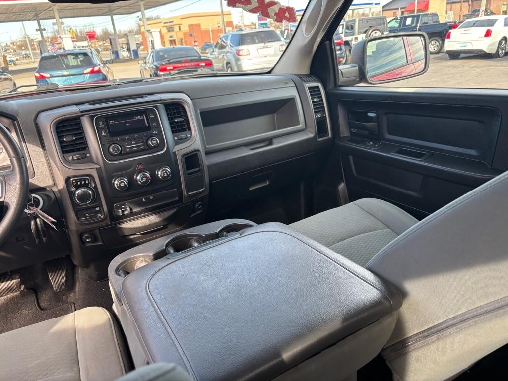 RAM 1500 Classic Tradesman Quad Cab 4WD 2019
