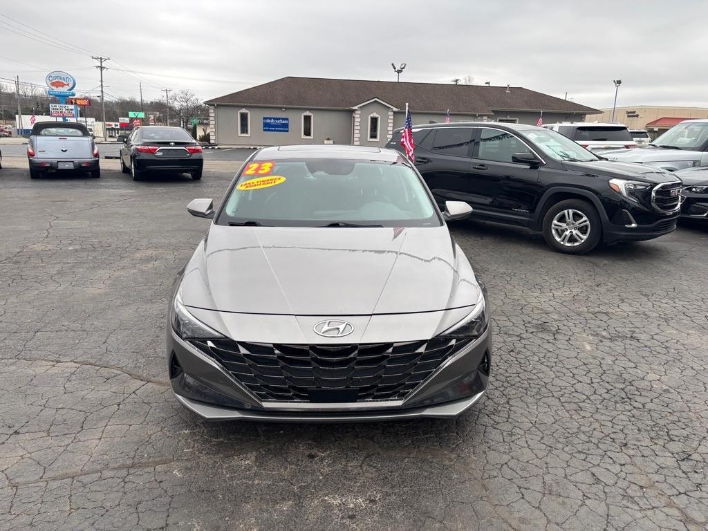 Hyundai Elantra Limited Hybrid 2023