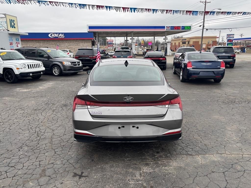 Hyundai Elantra Limited Hybrid 2023