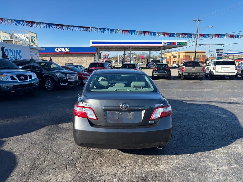 Toyota Camry Hybrid Sedan 2008