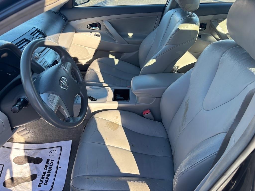 Toyota Camry Hybrid Sedan 2008