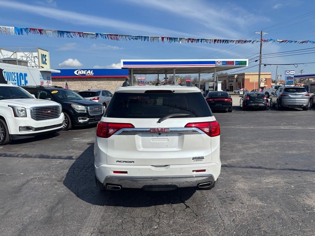 GMC Acadia Denali AWD 2019