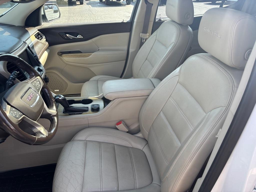 GMC Acadia Denali AWD 2019