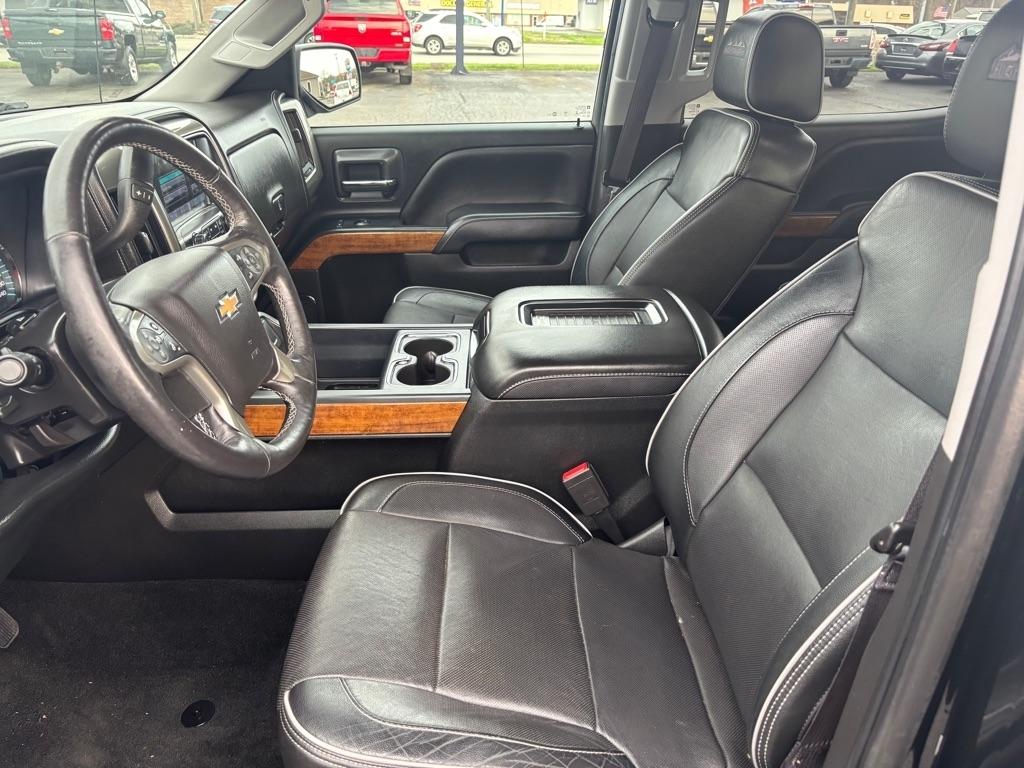 Chevrolet Silverado 1500 High Country Crew Cab Long Box 4WD 2017