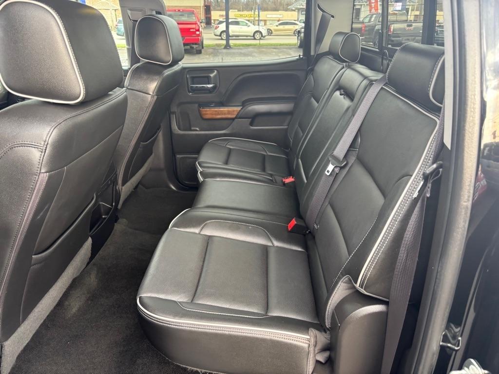 Chevrolet Silverado 1500 High Country Crew Cab Long Box 4WD 2017