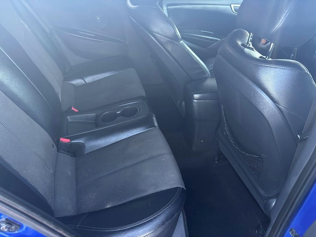 Hyundai Veloster Base 2013