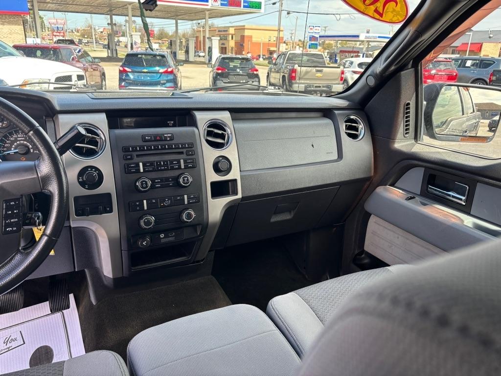 Ford F-150 XL SuperCrew 5.5-ft. Bed 4WD 2012