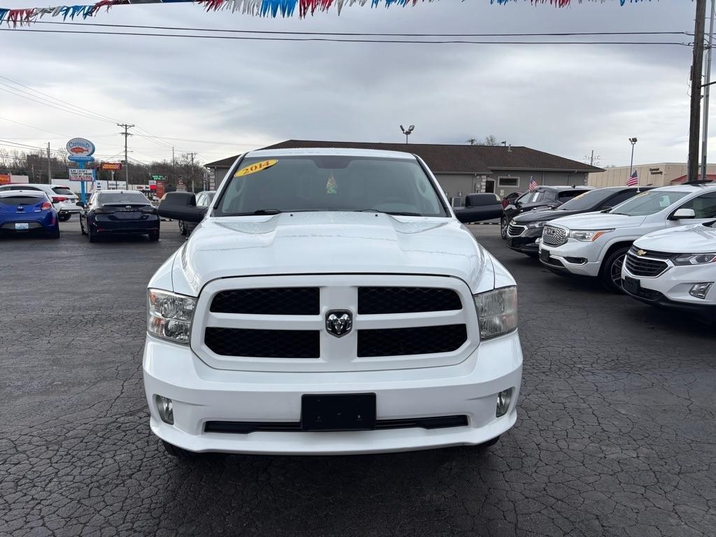 RAM 1500 Tradesman Quad Cab 4WD 2014