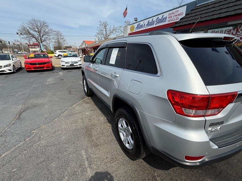 Jeep Grand Cherokee Laredo 4WD 2012