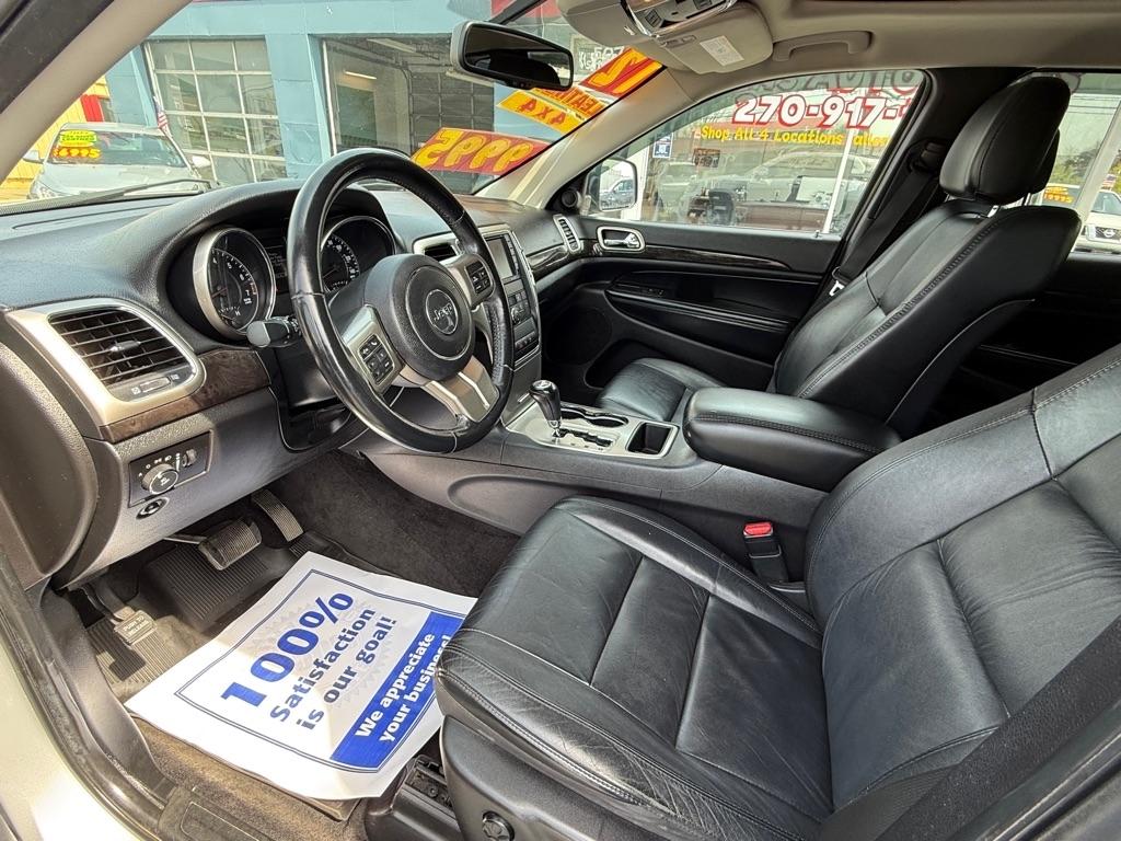 Jeep Grand Cherokee Laredo 4WD 2012