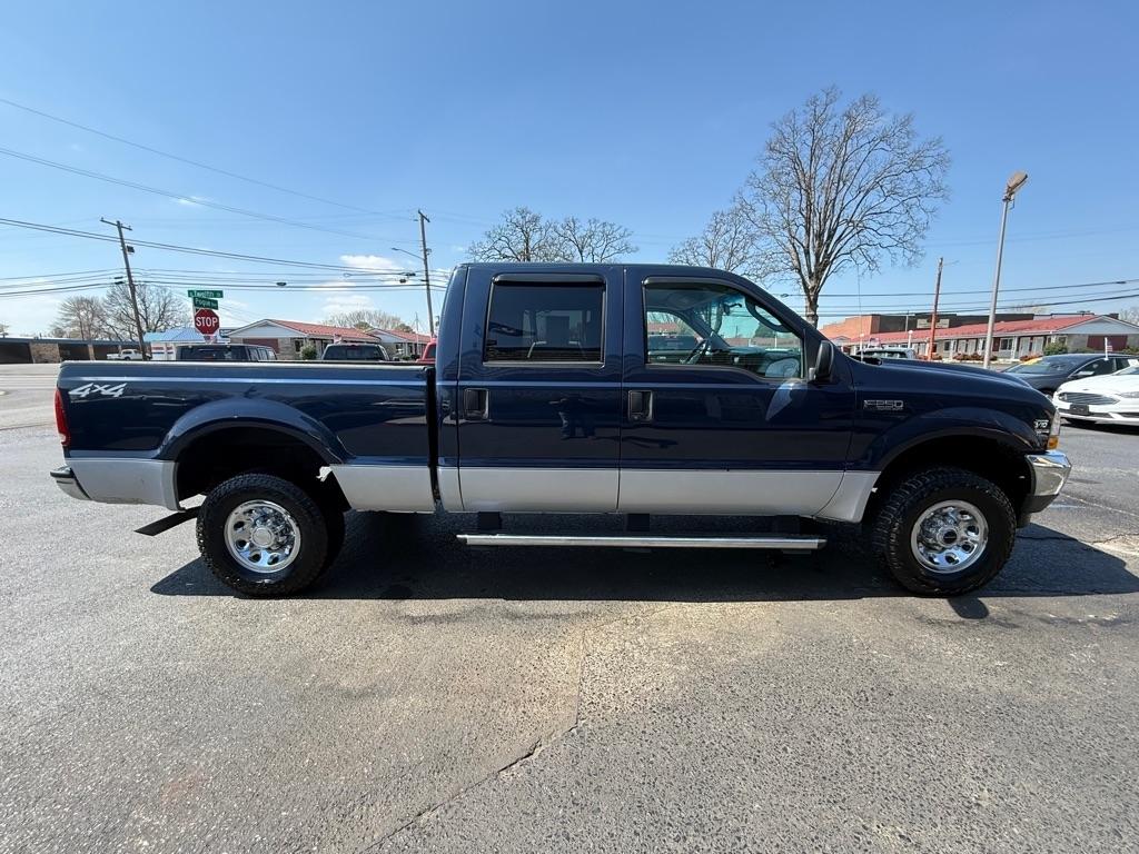 Ford F-250 SD XL Crew Cab 4WD 2004