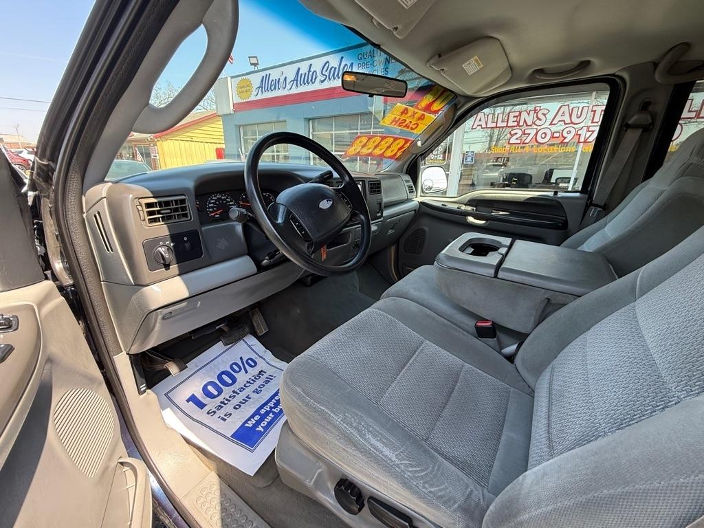 Ford F-250 SD XL Crew Cab 4WD 2004