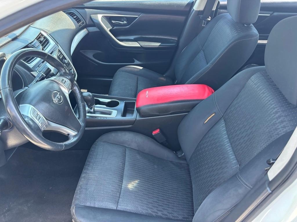 Nissan Altima 2.5 SV 2016