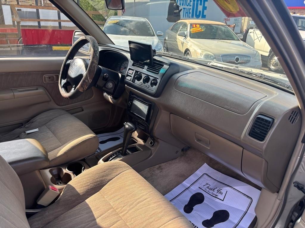 Nissan Frontier XE Crew Cab 2WD 2000
