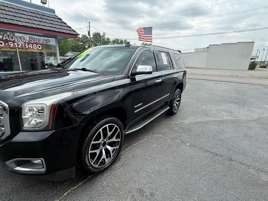 GMC Yukon SLT 4WD 2017