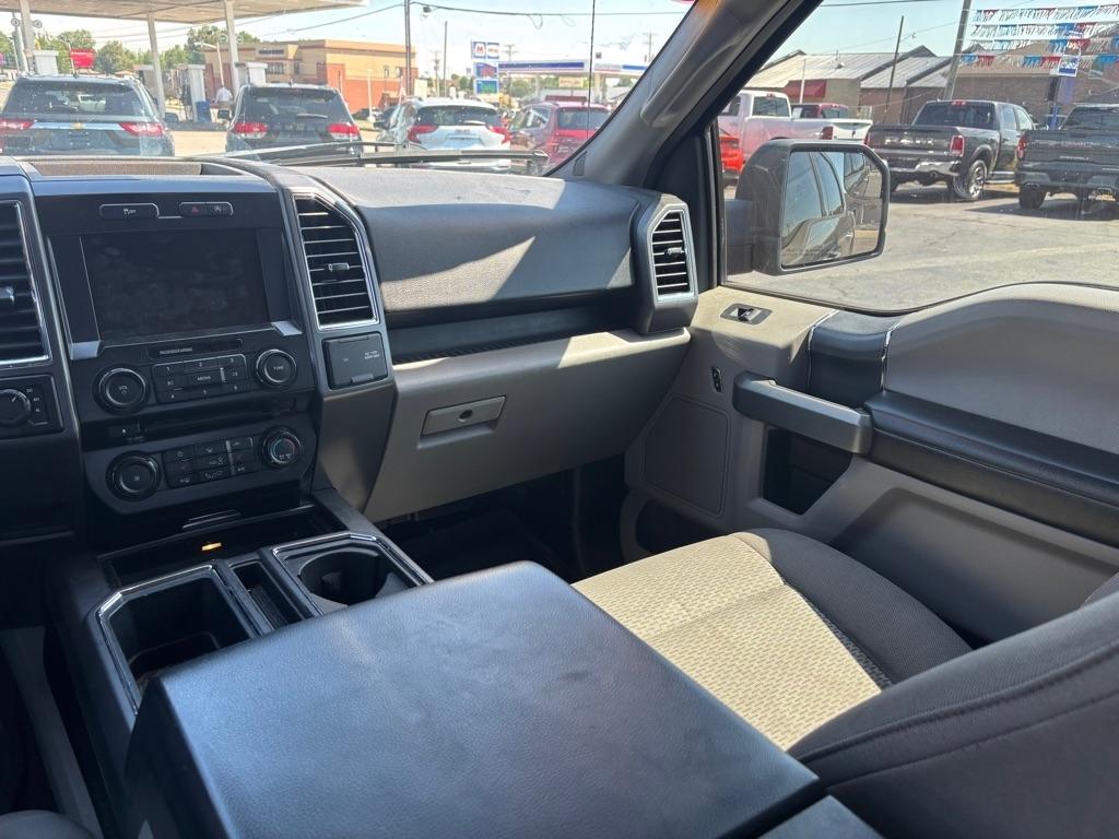 Ford F-150 XL SuperCrew 5.5-ft. Bed 4WD 2015
