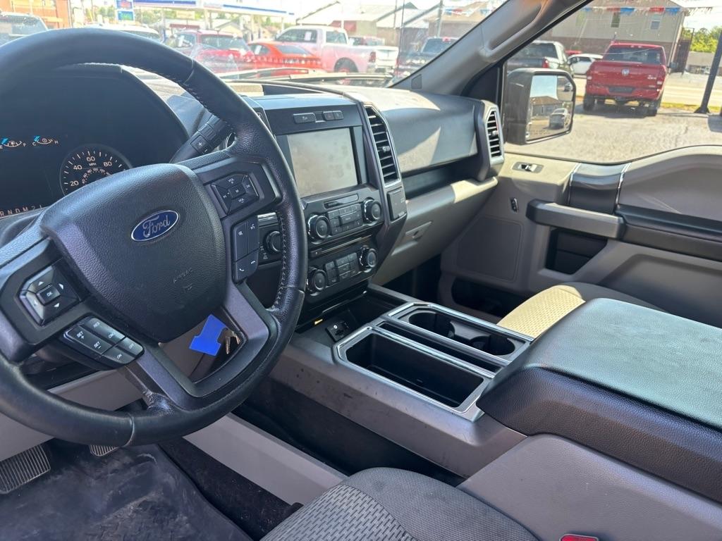 Ford F-150 XL SuperCrew 5.5-ft. Bed 4WD 2015
