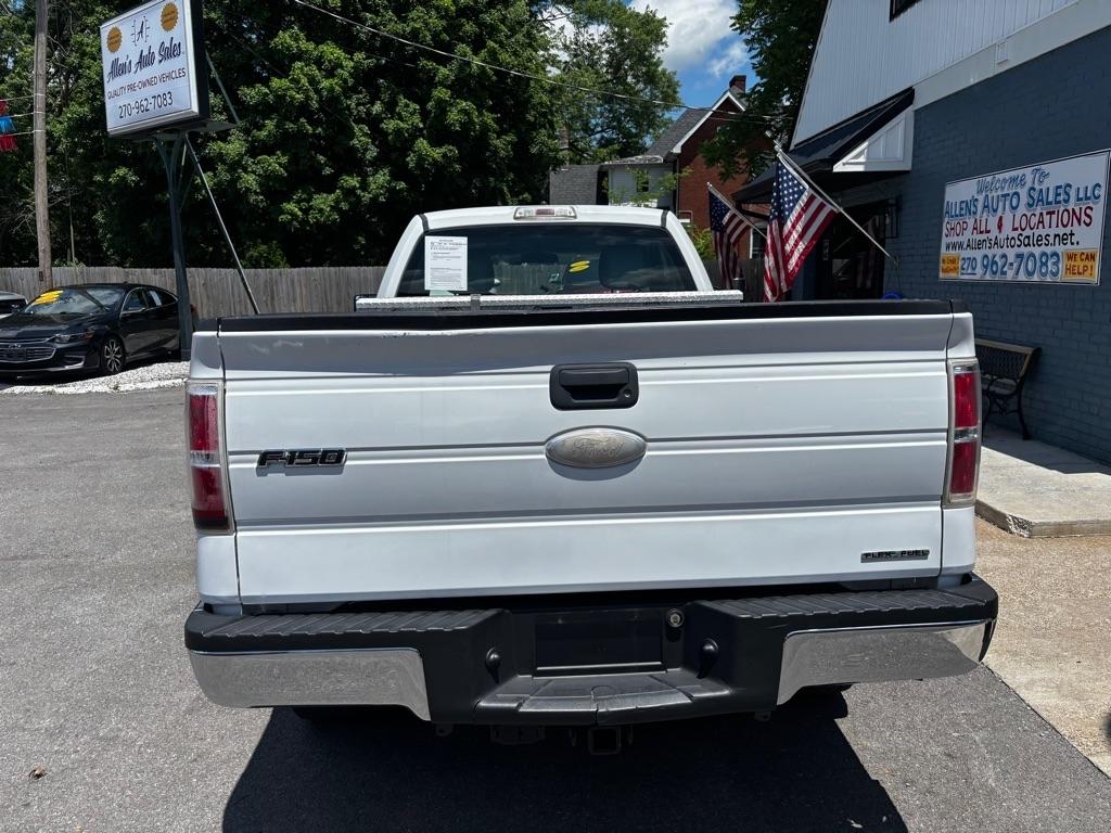 Ford F-150 XLT 8-ft. Bed 4WD 2011