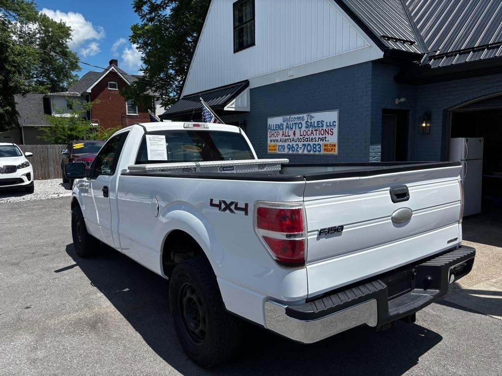 Ford F-150 XLT 8-ft. Bed 4WD 2011