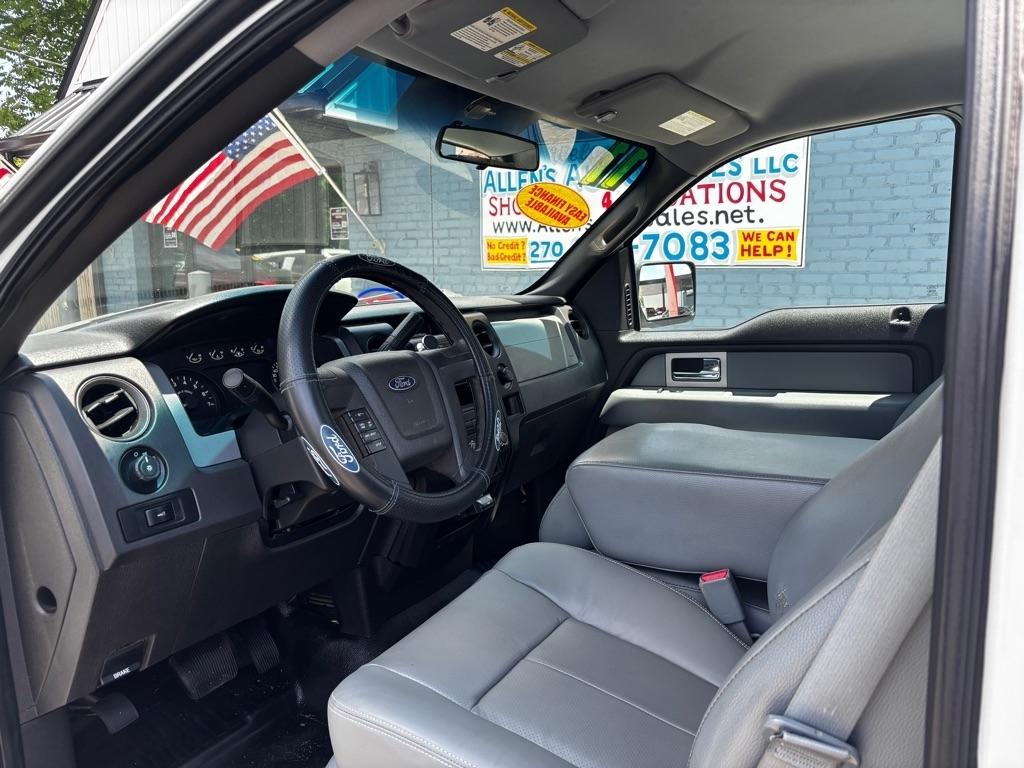 Ford F-150 XLT 8-ft. Bed 4WD 2011