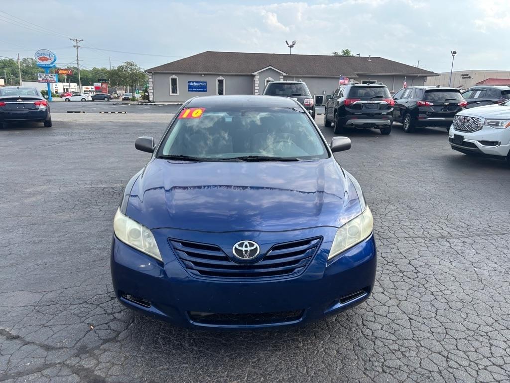 Toyota Camry SE 6-Spd MT 2010