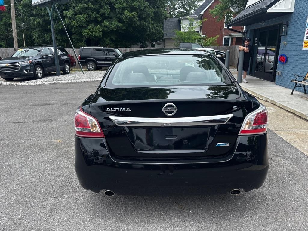 Nissan Altima 2.5 SV 2013