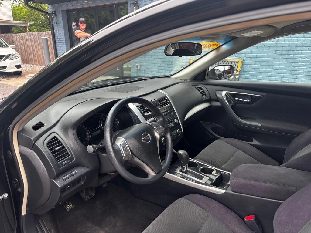 Nissan Altima 2.5 SV 2013