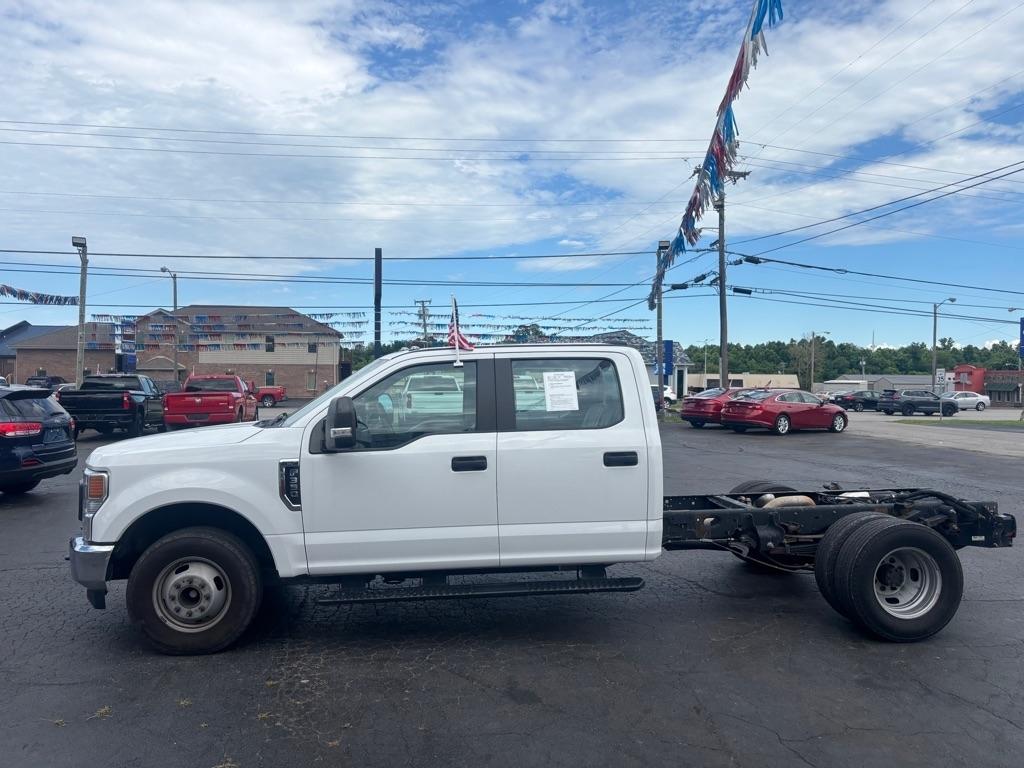 2022 Ford F-350 SD XL Crew Cab Long Bed DRW 2WD