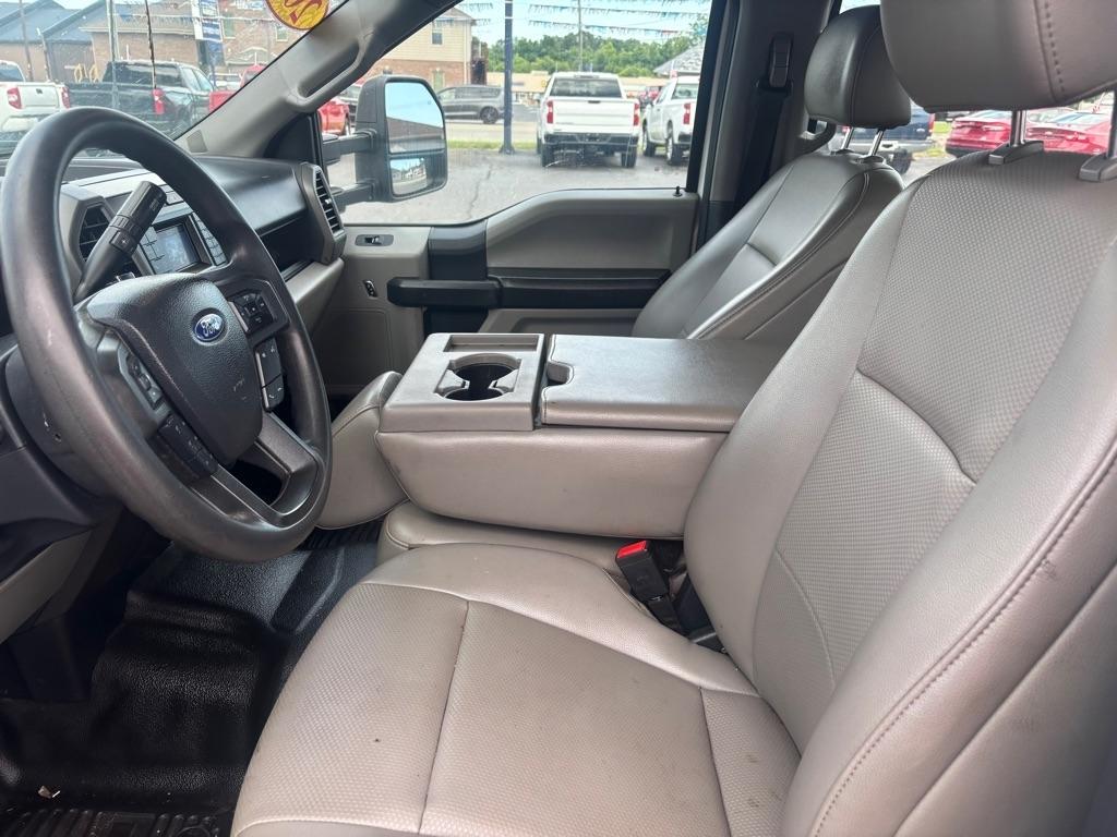 Ford F-350 SD XL Crew Cab Long Bed DRW 2WD 2022