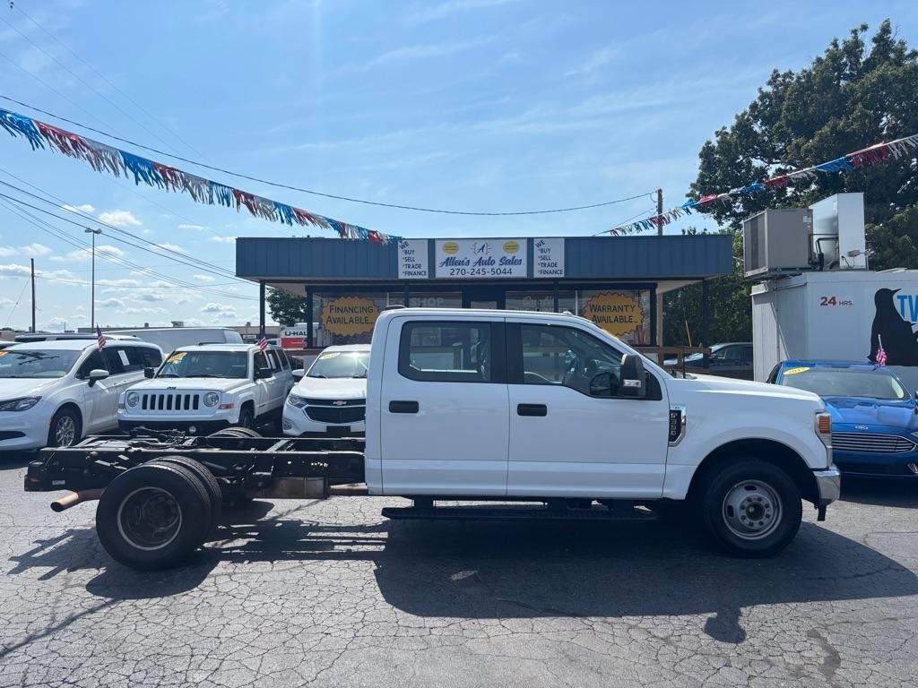 Ford F-350 SD XL Crew Cab Long Bed DRW 2WD 2022
