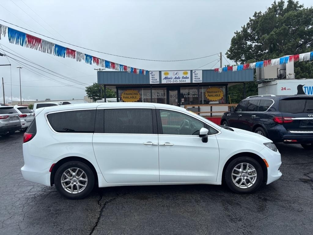 Chrysler Voyager  2023