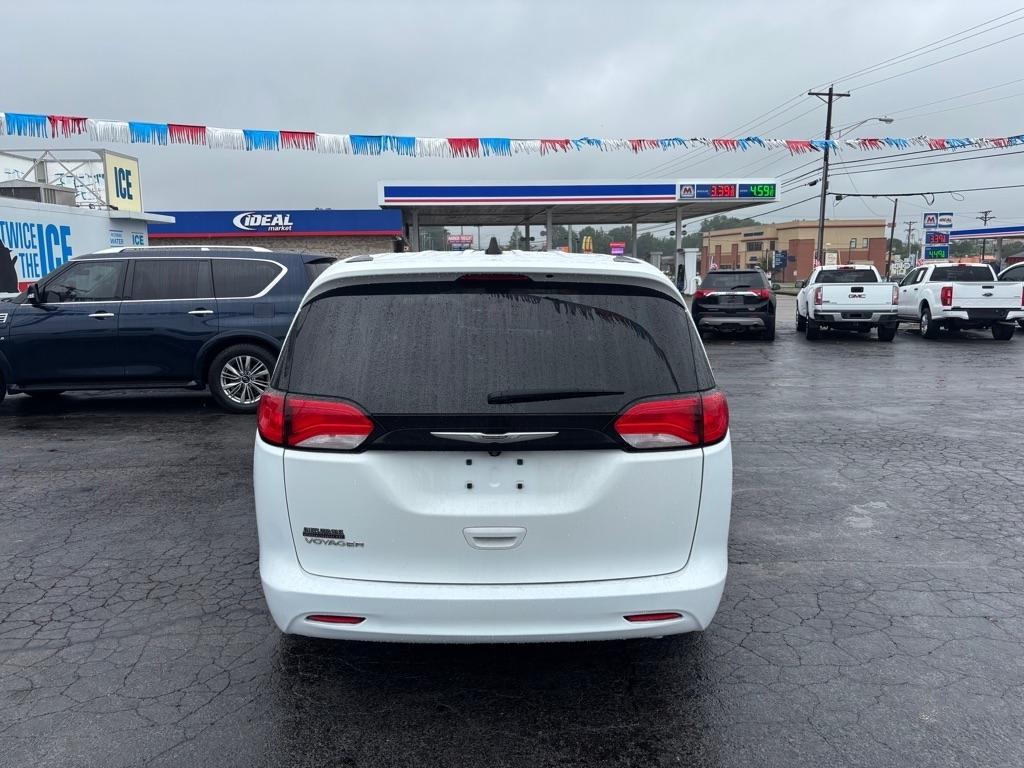 Chrysler Voyager  2023