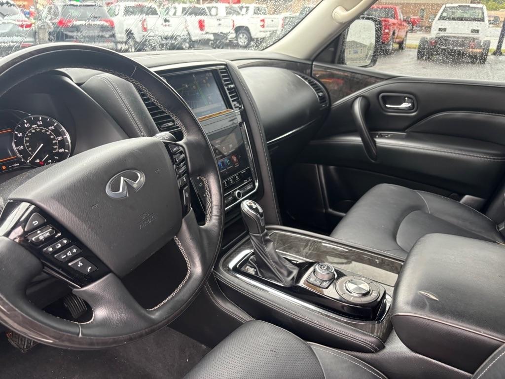 Infiniti QX80  2020