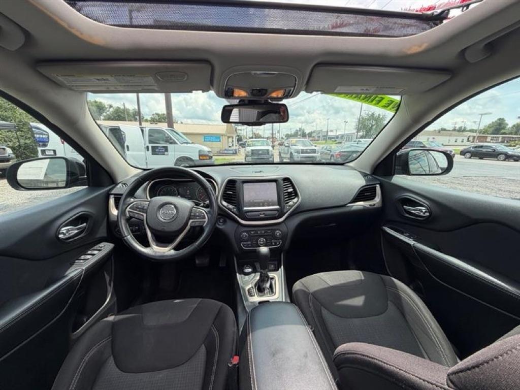 Jeep Cherokee Latitude 4WD 2015