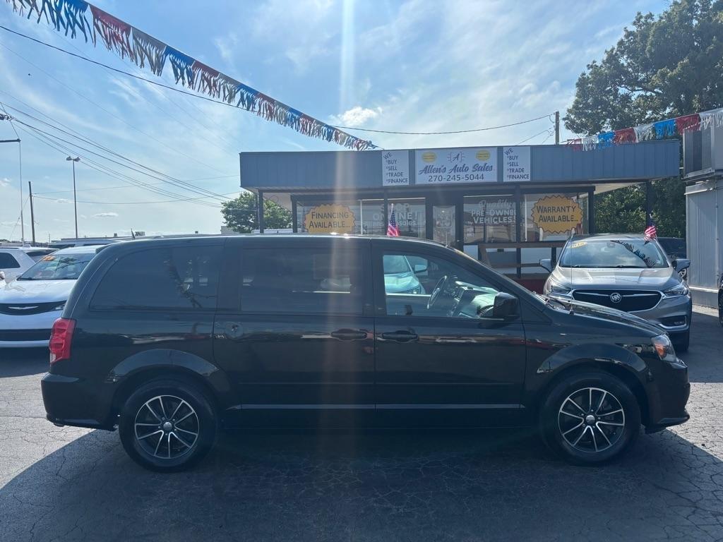 Dodge Grand Caravan SE 2017