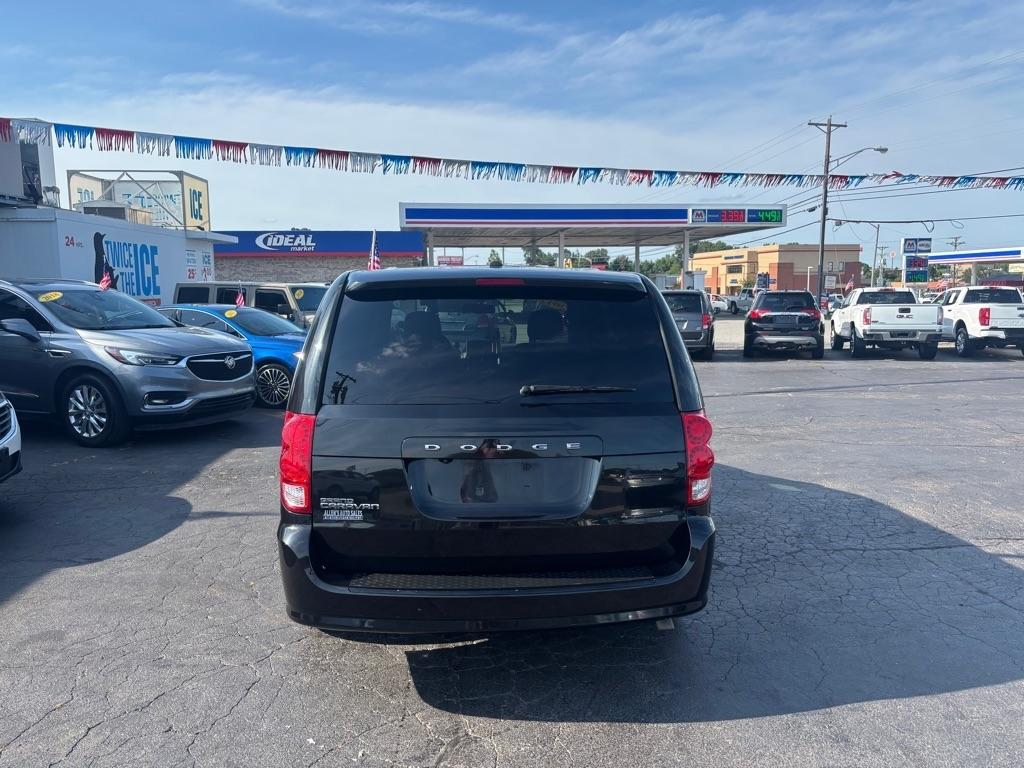 Dodge Grand Caravan SE 2017