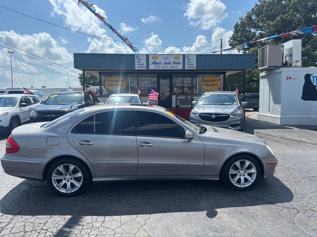 Mercedes-Benz E-Class E350 Luxury Sedan 2009