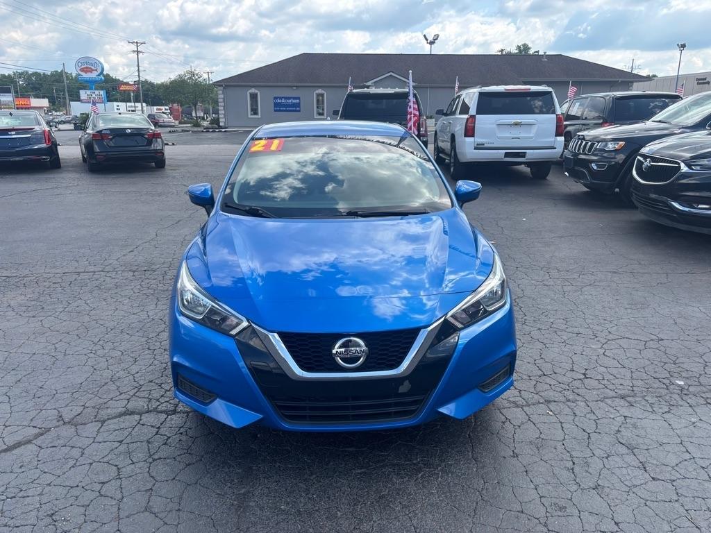 Nissan Versa SV 2021