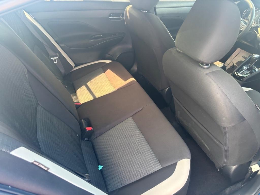 Nissan Versa SV 2021