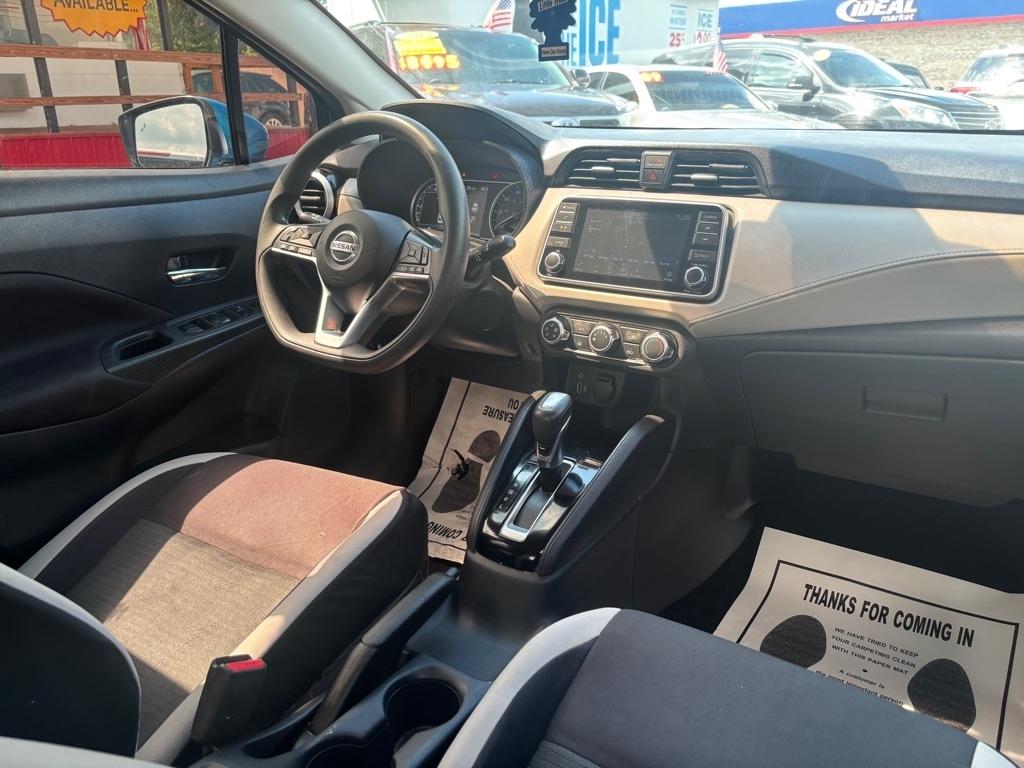 Nissan Versa SV 2021