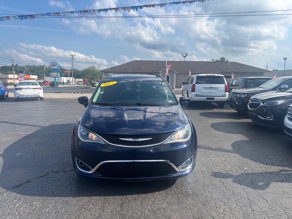 Chrysler Pacifica Touring-L 2017