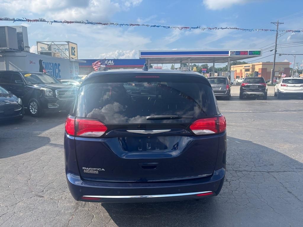 Chrysler Pacifica Touring-L 2017