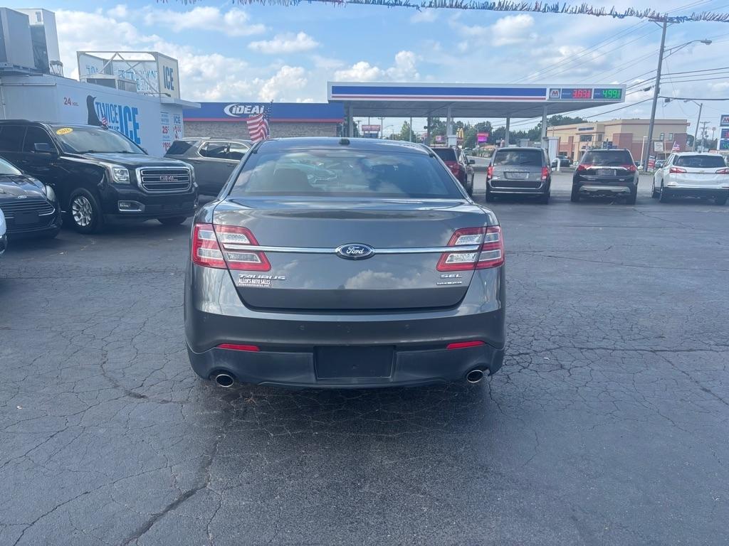 Ford Taurus SEL FWD 2015
