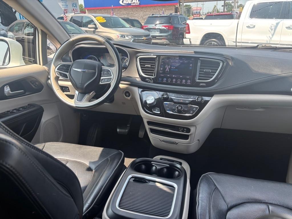 Chrysler Pacifica Limited 2020