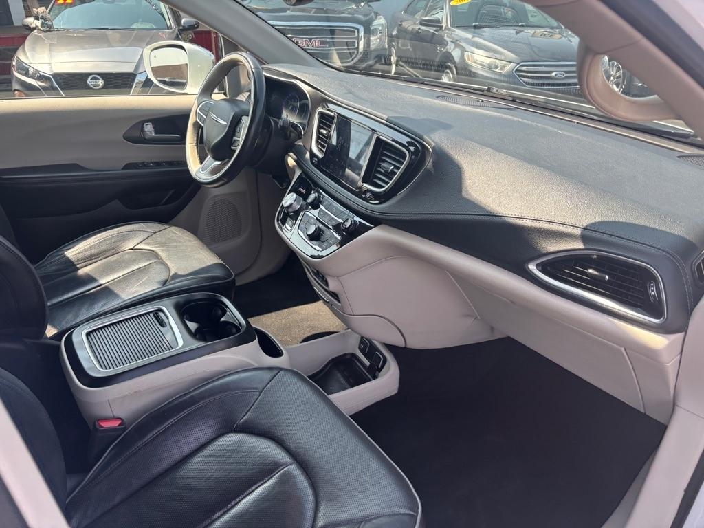 Chrysler Pacifica Limited 2020