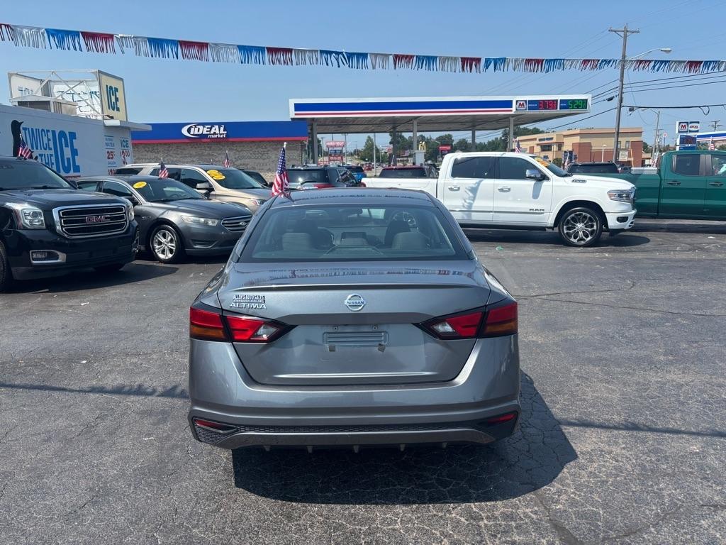 Nissan Altima 2.5 S 2022