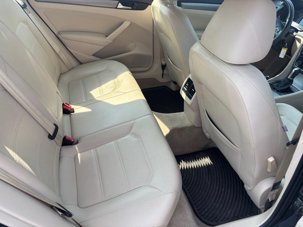 Volkswagen Passat TDI SE 6M 2015