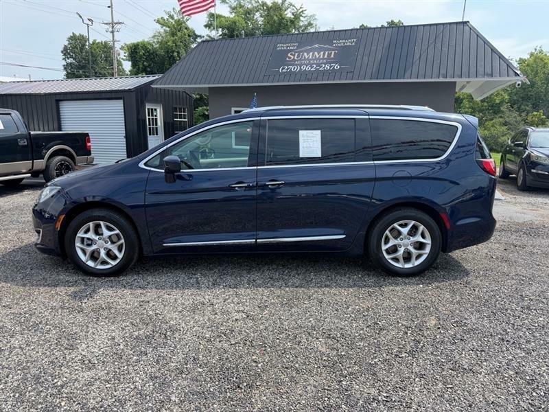 2020 Chrysler Pacifica Touring-L