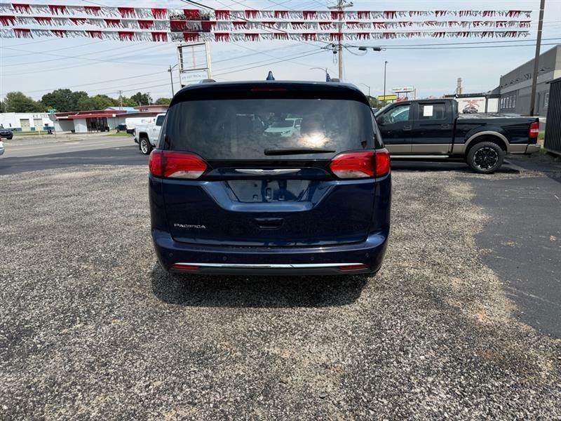 Chrysler Pacifica Touring-L 2020
